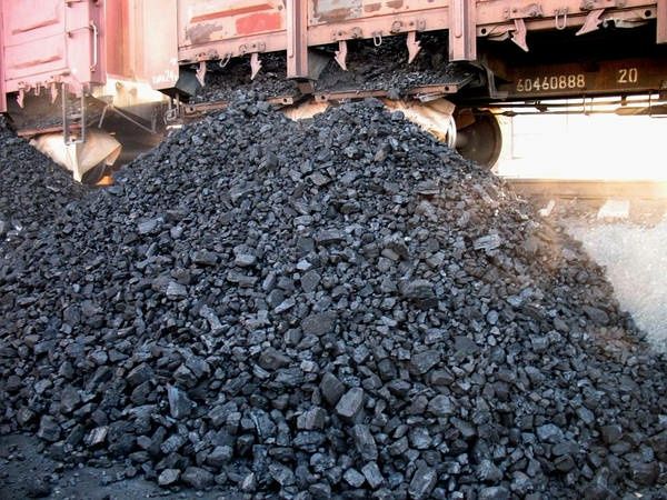 Продам свежий уголь разных сортов с доставкой до 3 тонн