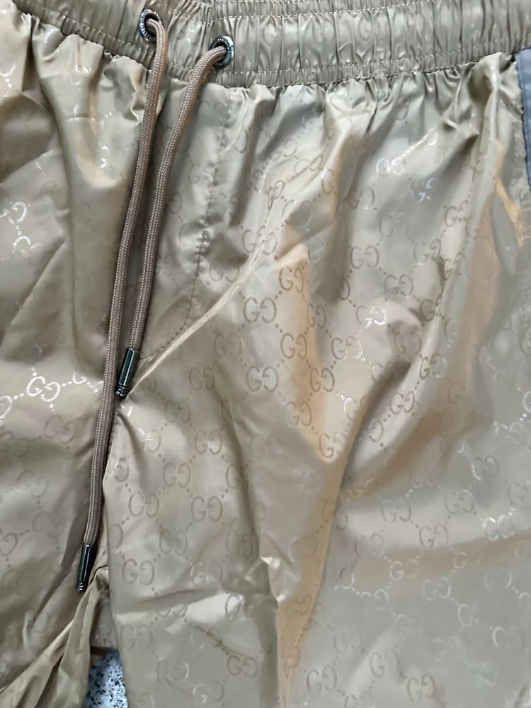 Sort de baie Gucci armani