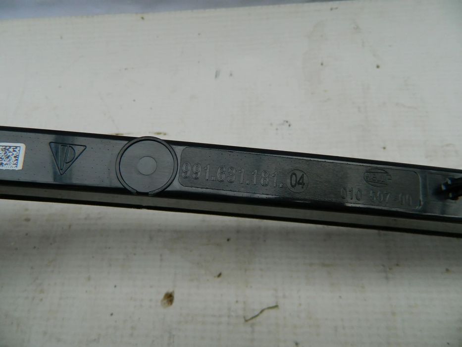 Stop frana difuzor bara spate Porsche  991 cod 991631181