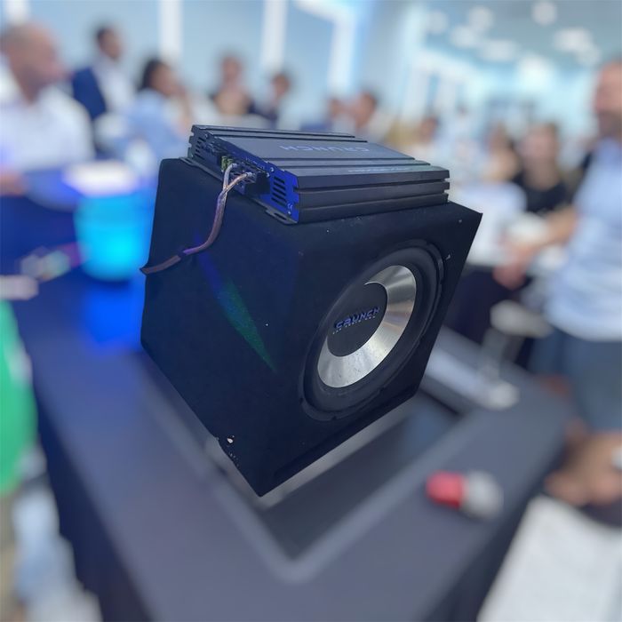 Tub bass și stație Crunch