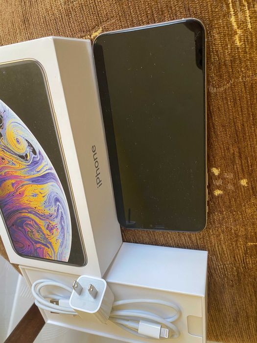 Apple iPhone XS Max - 64GB - Silver
