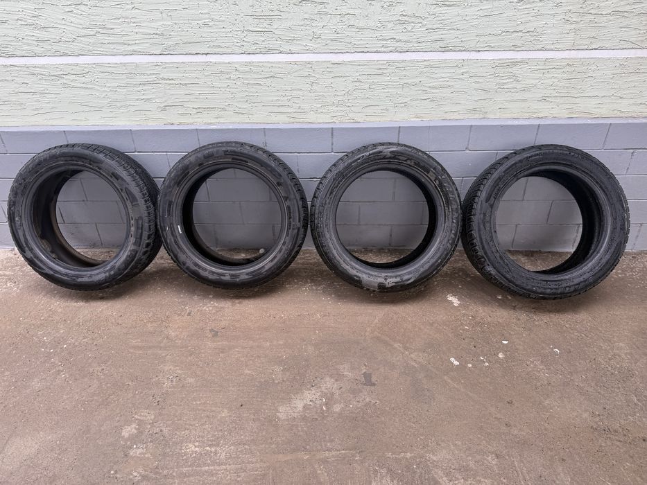 Шины 215/55/17 хорошие состояние TRIANGLE