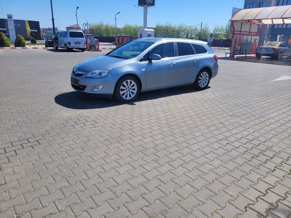 Vand opel astra j