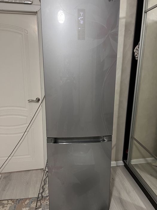 Холодильник lg в хорошем сост