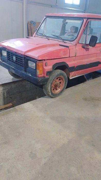 Vând ARO 10 două bucăți