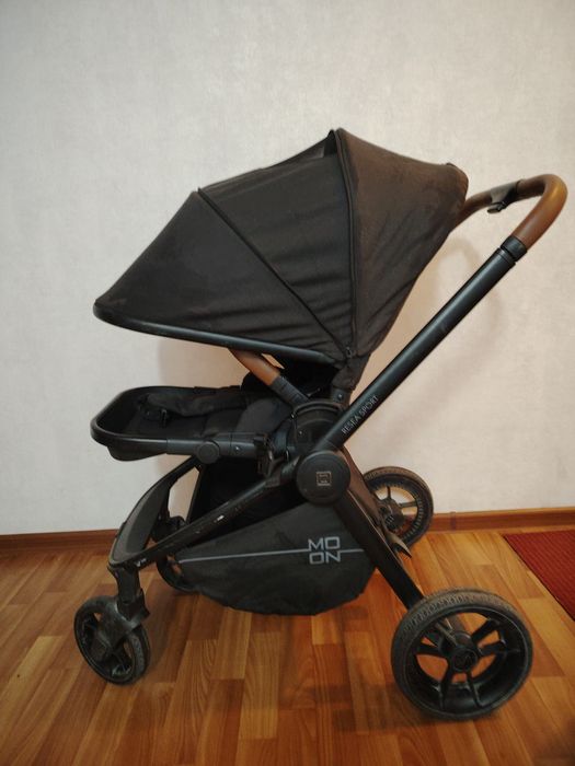 Коляска для прогулки