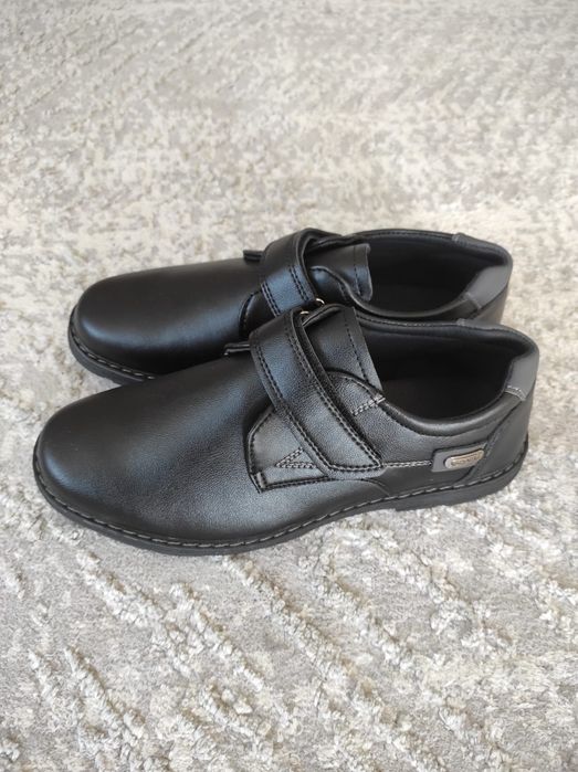 Школьная обувь новая