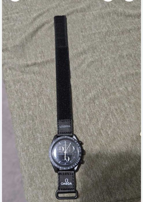 ceas       Swatch - Omega  Mision to the moon