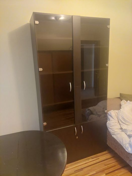 Vand vitrina in stare buna