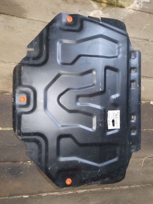 Продам защиту двигателя