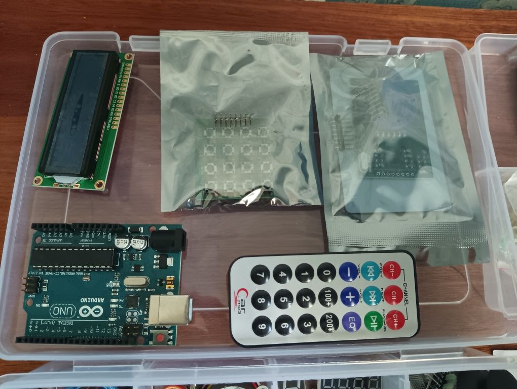 Arduino to'plami (Upgraded learning kit)