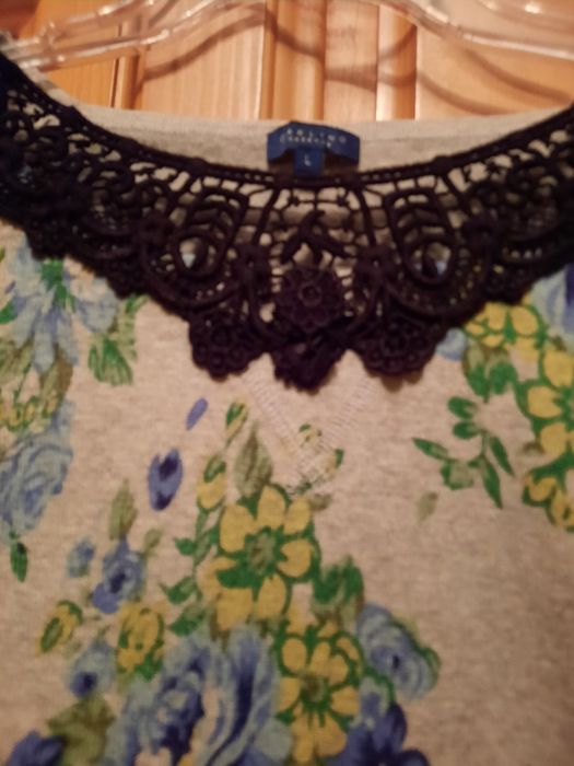 Pulover dama cu guler dantelat mărimea 48-50