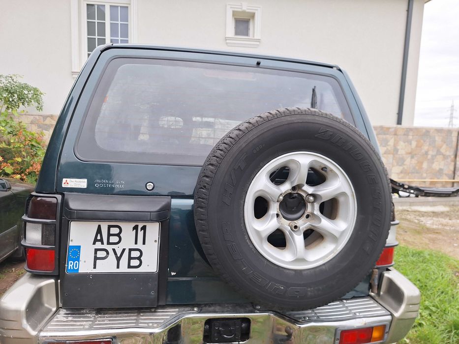 Mitsubishi pajero 2.8 td an 2000