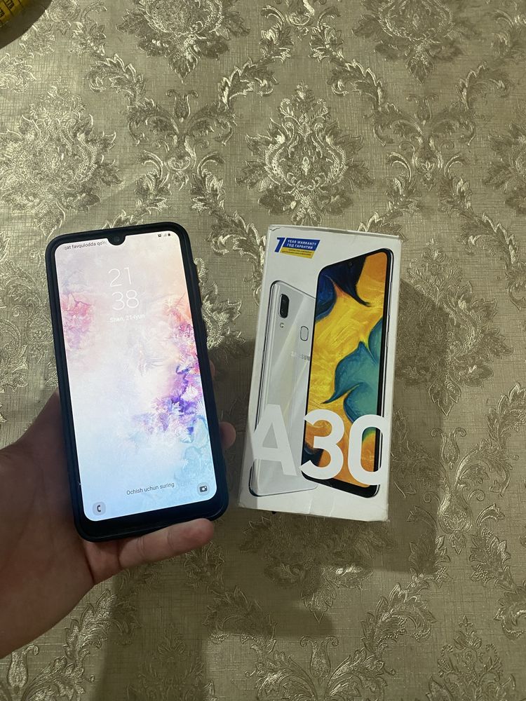 SAMSUNG A30 32gb