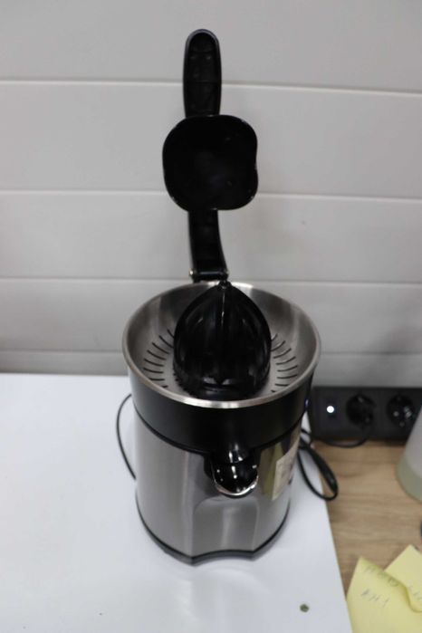 Сокоизтисквачка за цитруси Vinato