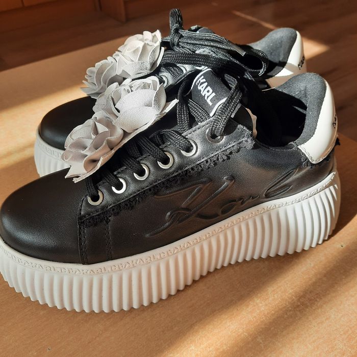 Оригинални обувки на Karl Lagerfeld