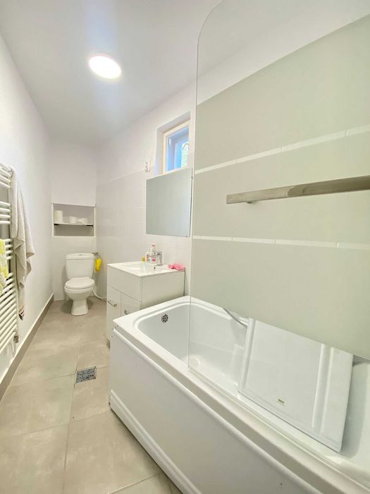 Apartament de inchiriat cu 2 camere, in Piata Mihai Viteazu