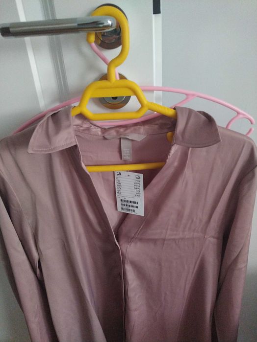 Set camasa satinata, pantalon si bluzita, marime XS, noi cu eticheta