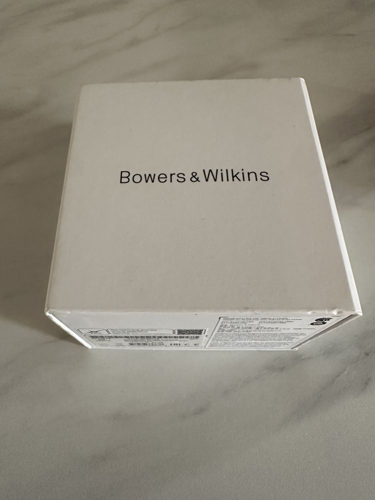 Bowers & Wilkins pi5 casca dreapta defecta