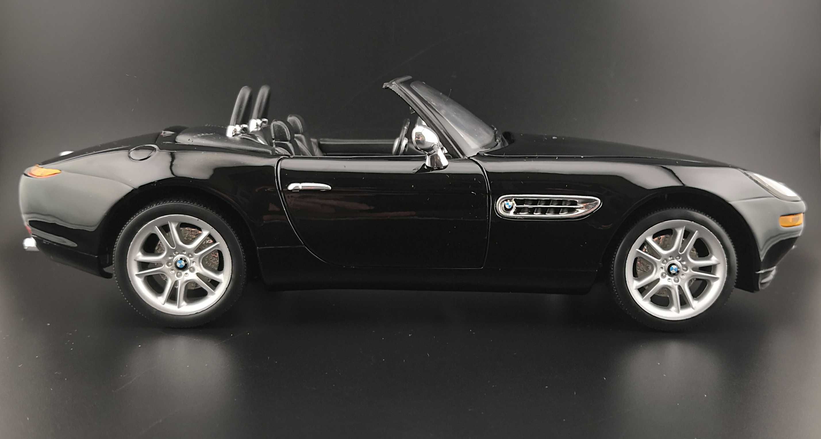 Macheta 1:18 BMW Z8  1:18 WELLY