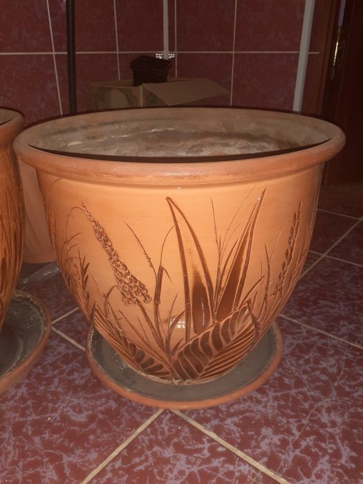 Продам горшки для цветов