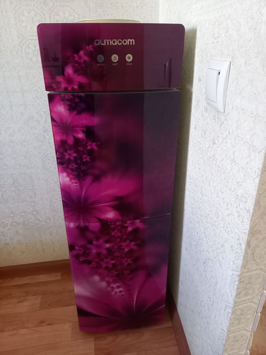 Продам диспенсер-куллер для воды, фирмы Almacom.