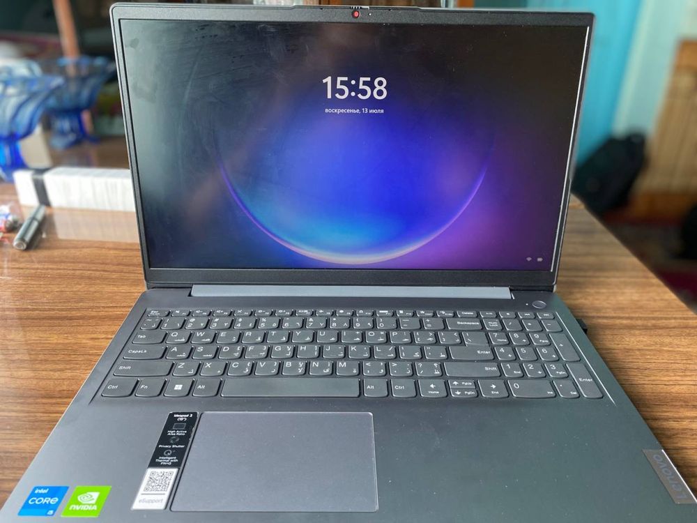 Notebook lenova 8/512 i5