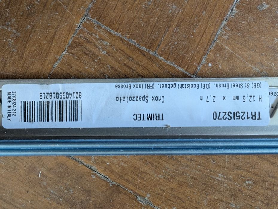 Vând profil inox nefolosit sigilat