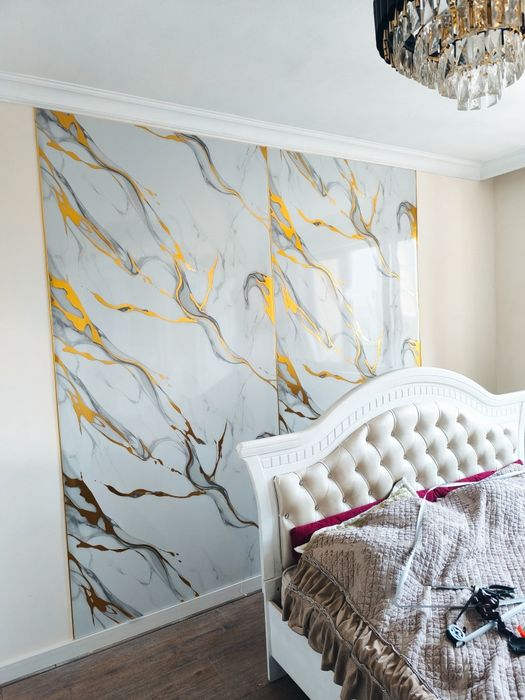 Поклейка молдингов и галтели,гибких мраморов и лувер полиритан плинтус