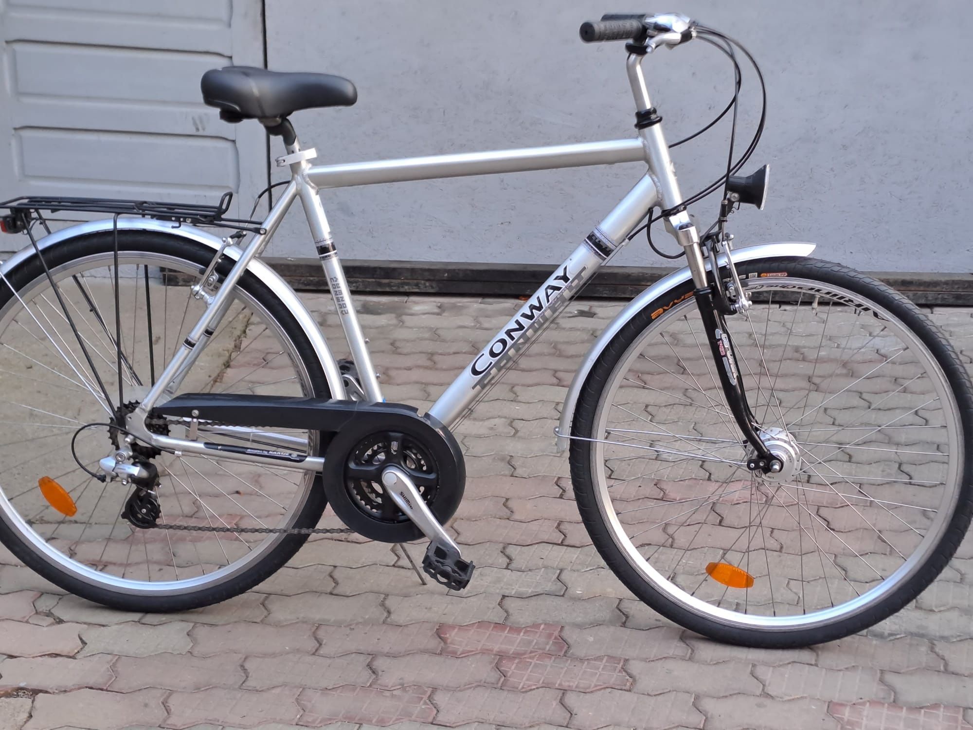 ***bicicleta bărbătească***