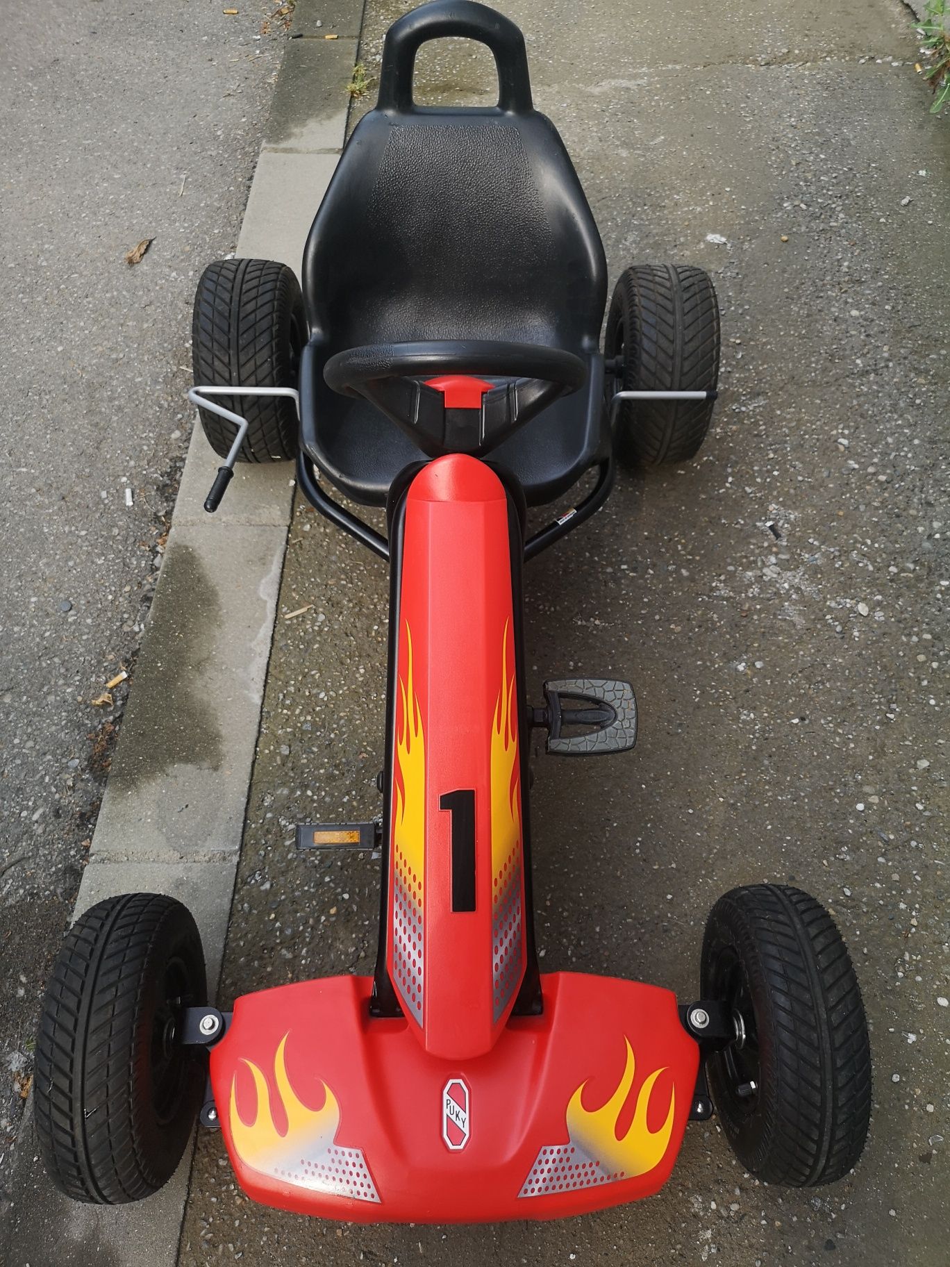 Cart/Kart cu pedale PUKY F1 pentru copii 6 la 12 ani rosu/negru