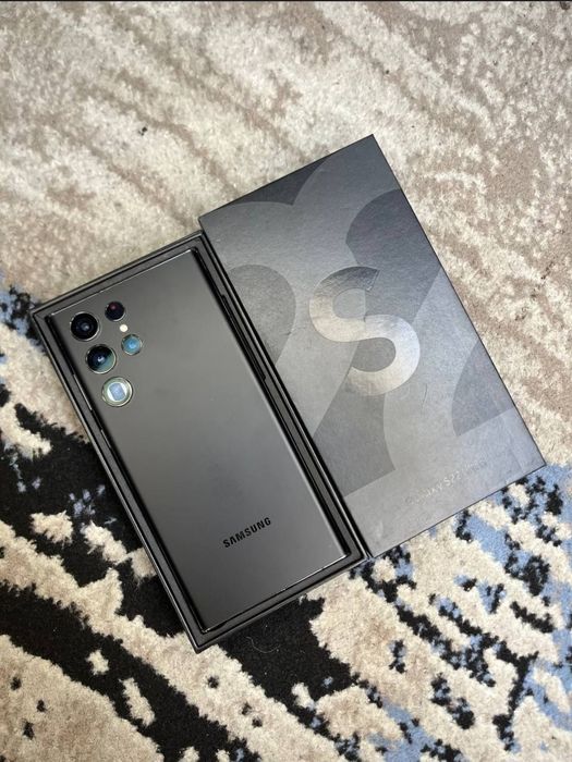 Galaxy S22 ultra 12/12 256