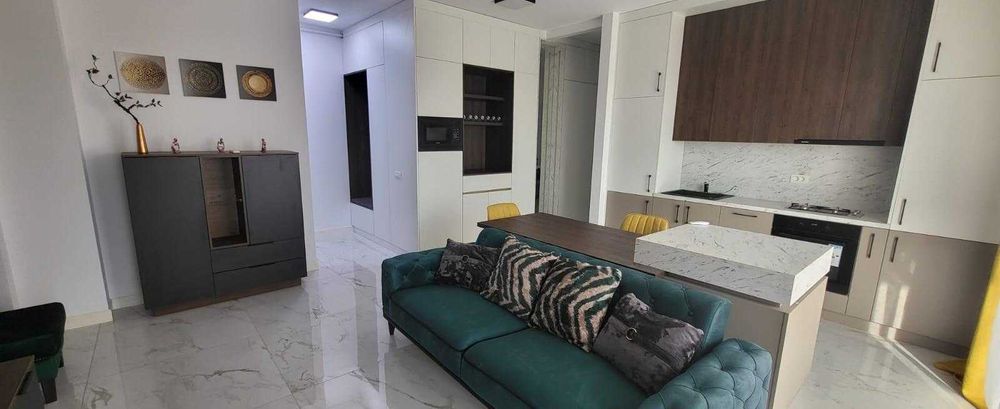 Apartament  2 camere in complex cu piscina