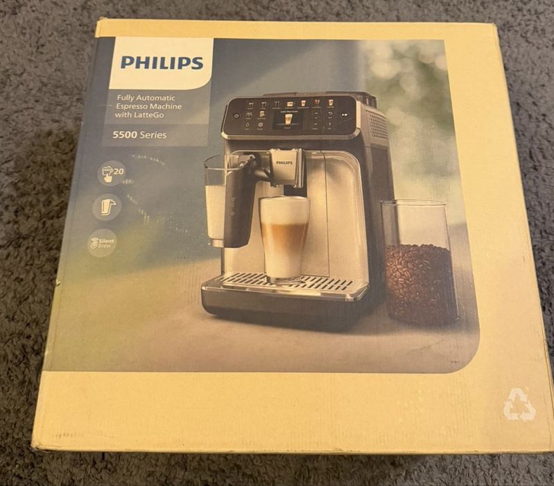 Espressor Philips Series 5500 LatteGo – Nou, SIGILAT