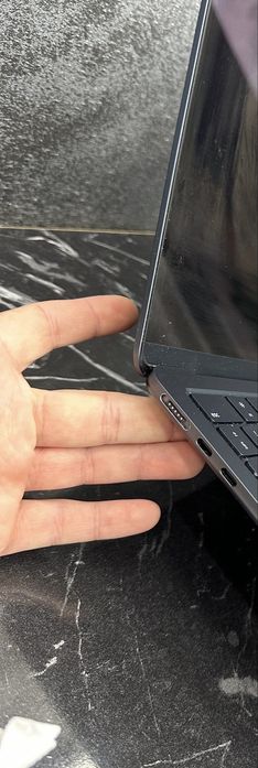 Macbook Air 13 M3 garantie extinsa