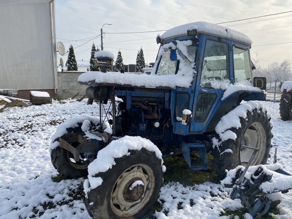 Dezmembrez ford 7700 tractor