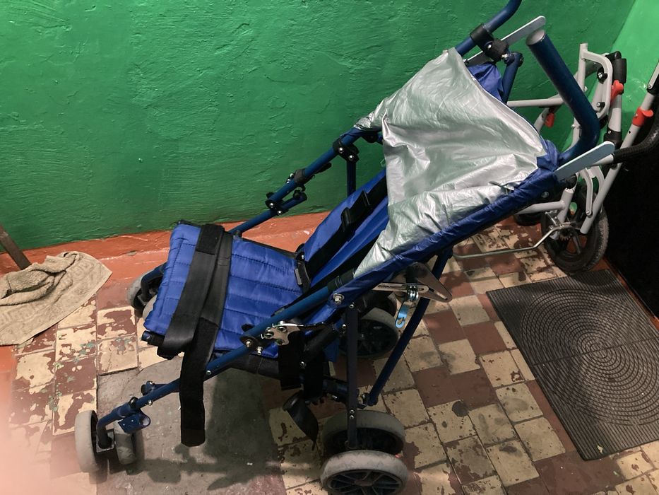 Продам коляску детскую, прогулочная!