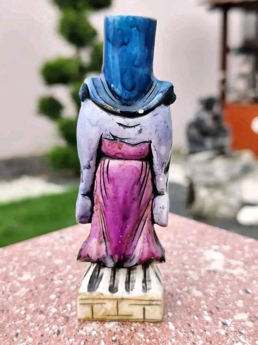 Cei 3 Înțelepți Nemuritori: " Fuk, Luk, Sau "
Realizați manual, sculpt