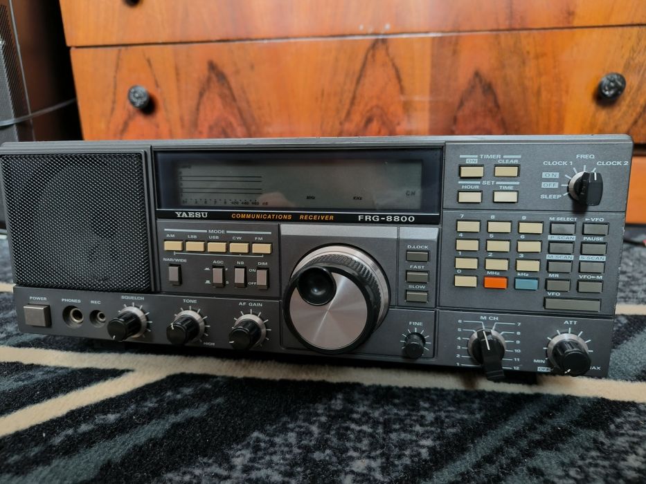 Radio receptor Yaesu Frg 8800