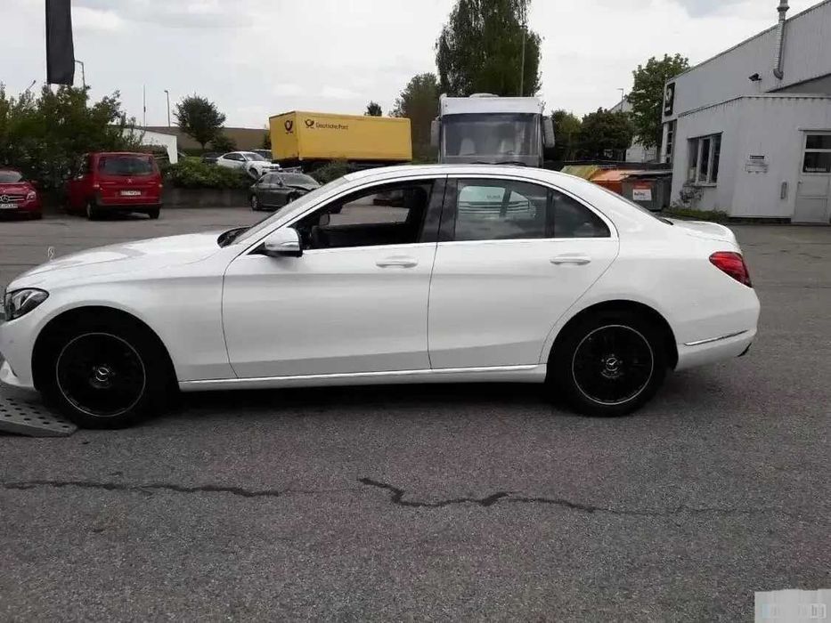 Mercedes-Benz C 180 бензин 2014 година 81 200 пробег