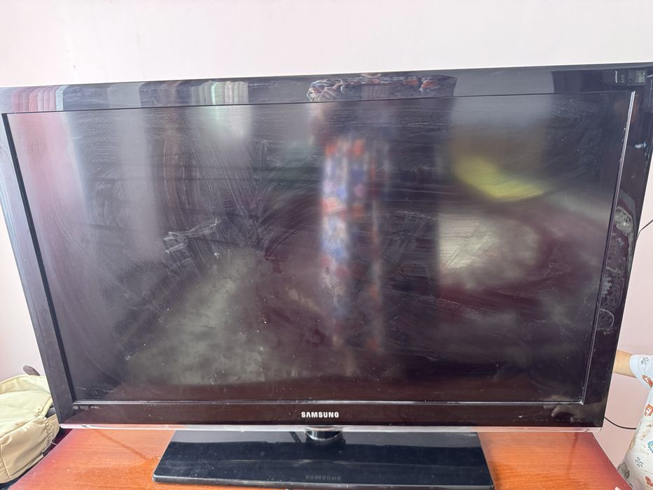 Продам телевизор