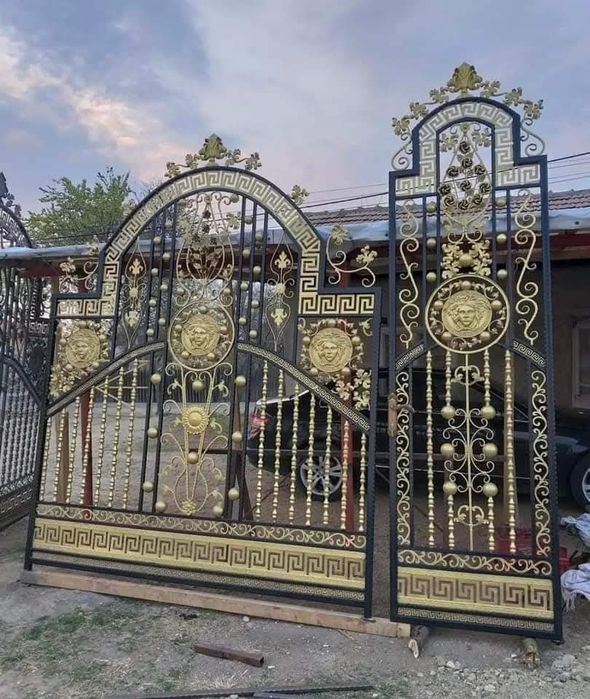 Porți și garduri din fier