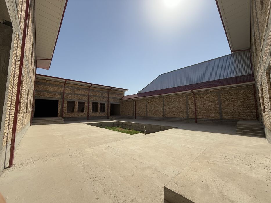 БИНО  Сотилади..