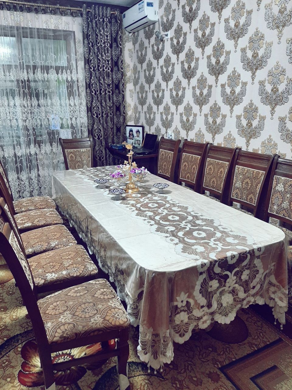 Шу йерда курган хамма мебел сотилади