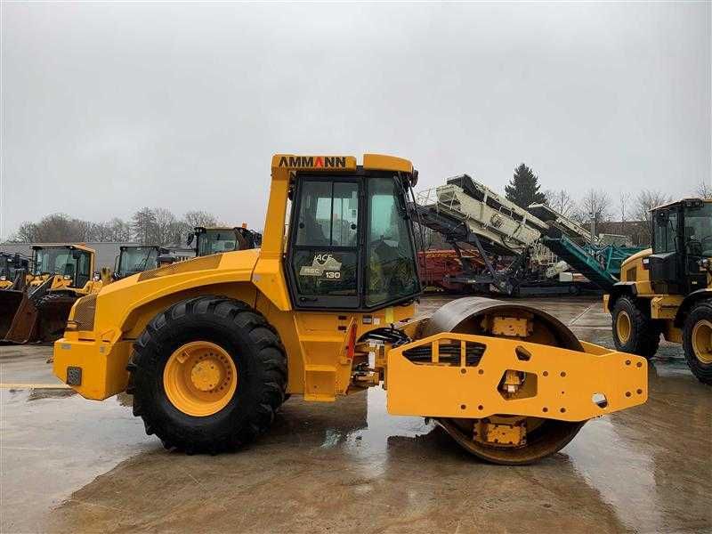 Vand cilindru compactor AMMANN ASC130D