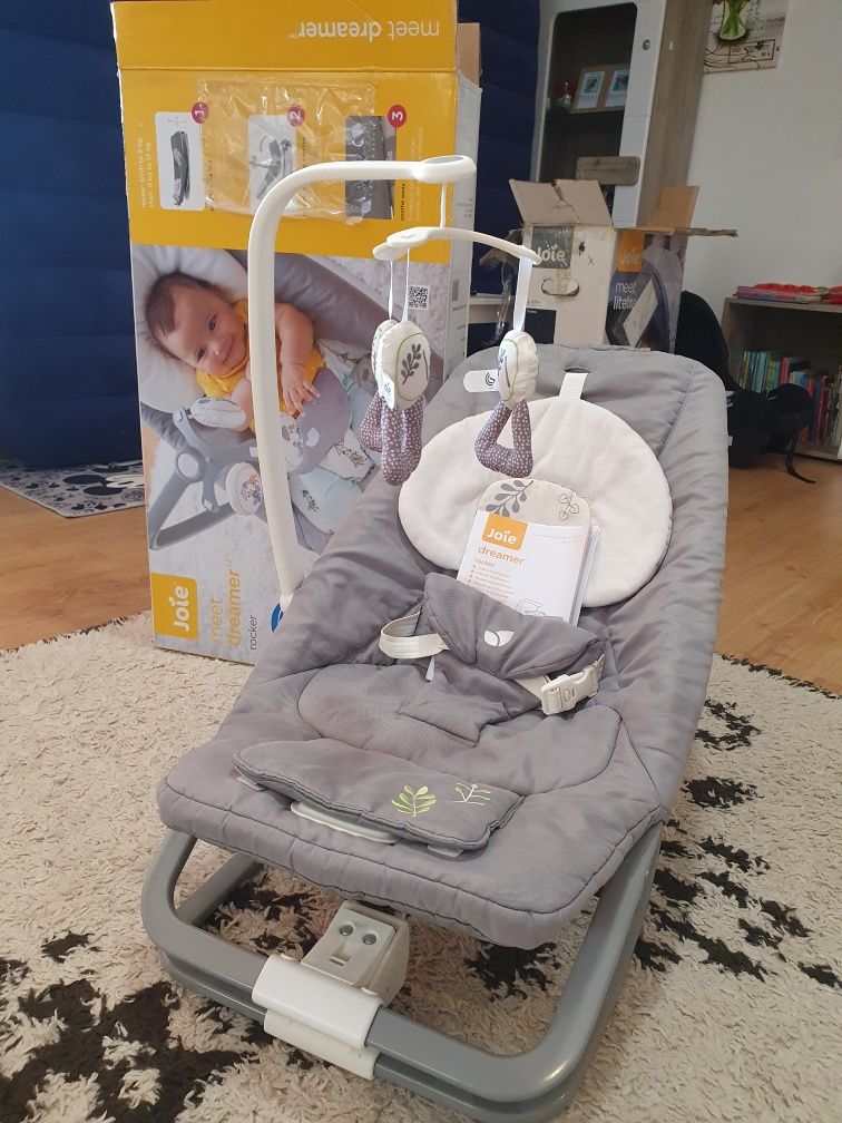 Balansoar cu vibrații si muzică Joie