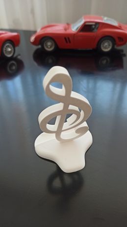 Suport telefon cheia sol printat 3D