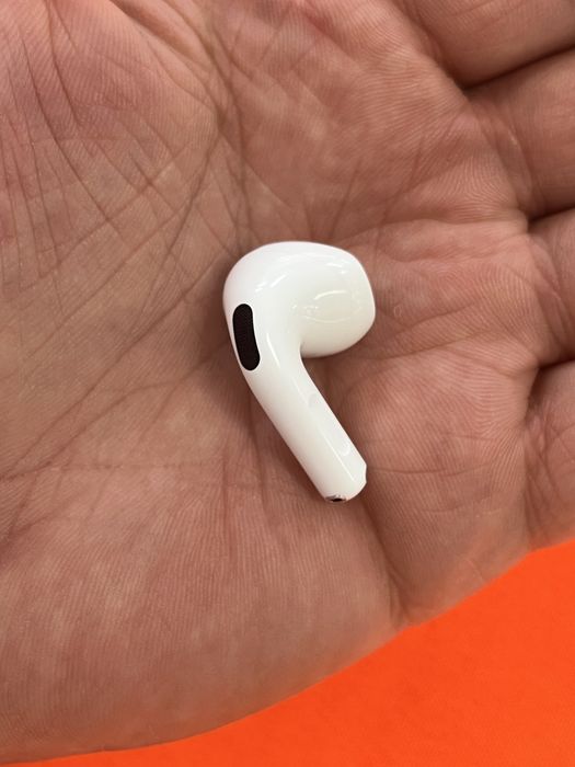 Правое ухо от Airpods 4 оригинал