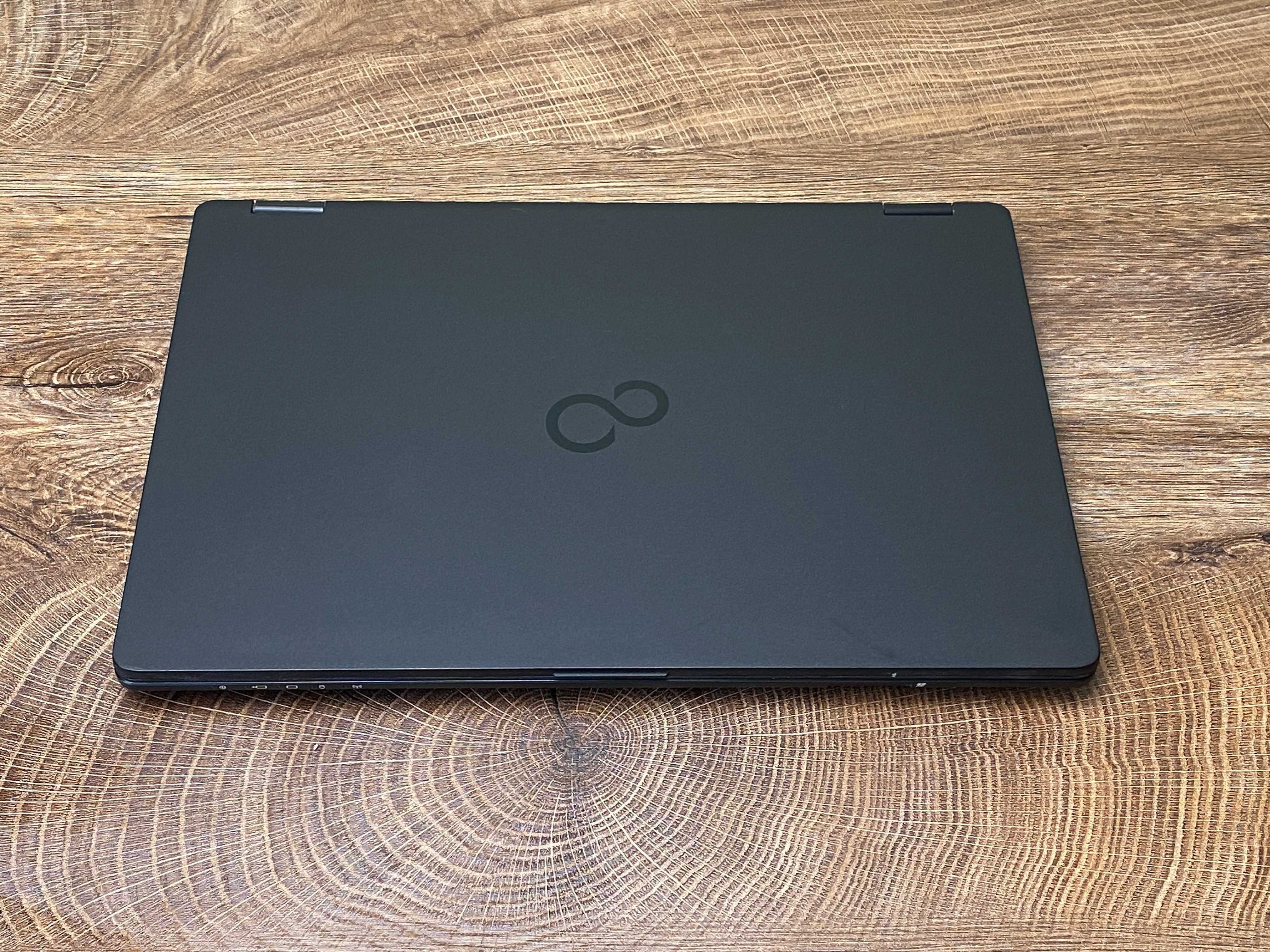 Лаптоп Fujitsu Lifebook U728, i5-8250U, 8 GB, 256GB SSD, 12.5" FullHD