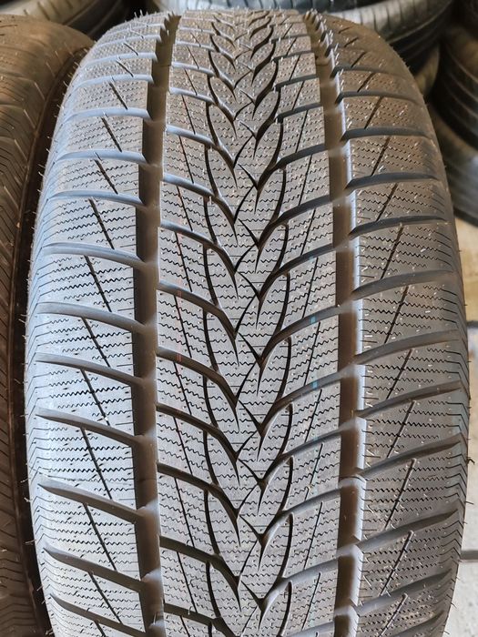 2 anvelope 265 45 20